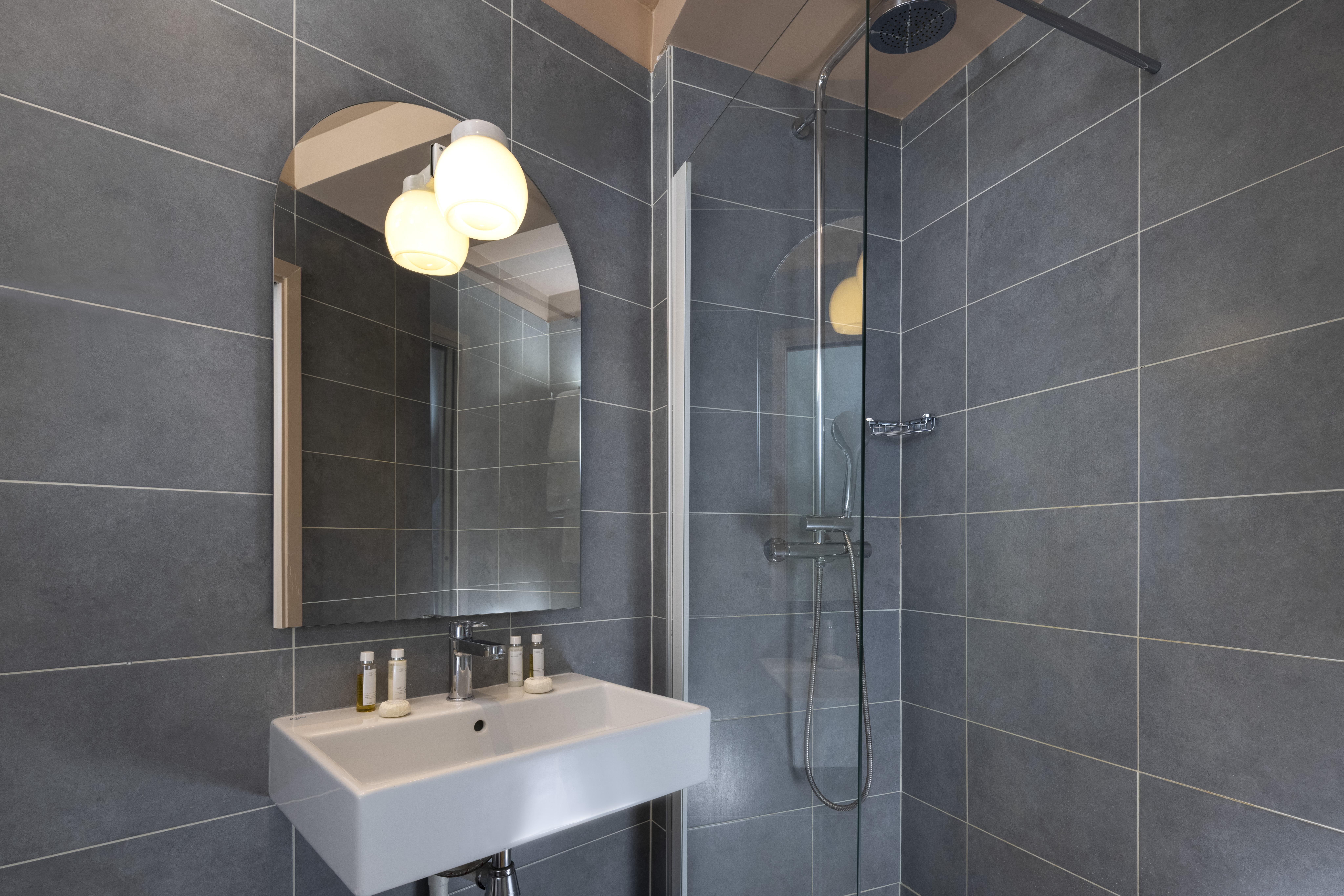 Fior D'aliza 3* Parigi